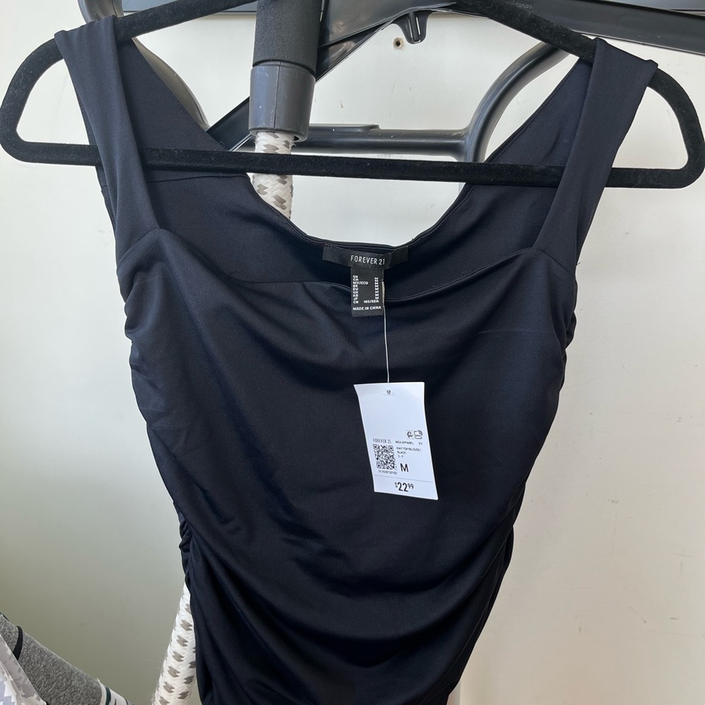 Forever 21 Black Sleeveless Top New with tags